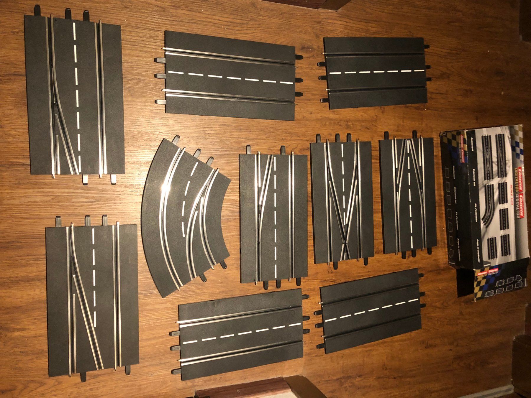 Carrera Circuits: Carrera Digital 132/124 Weichen Set Erweitungs set – Neuf avec emballage d'origine à Möriken AG par schmueke01