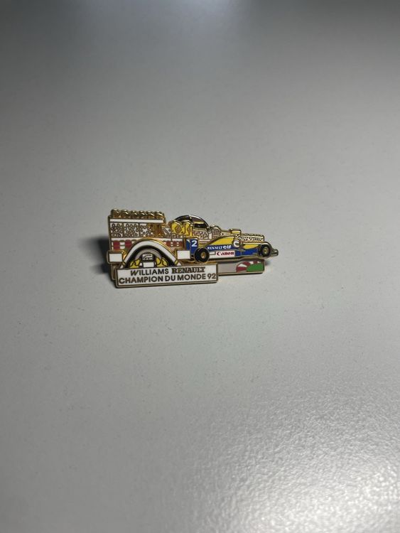 PIN'S RENAULT WILLIAMS F1 CANON CHAMPION DU MONDE 92 ARTHUS BERTRAND