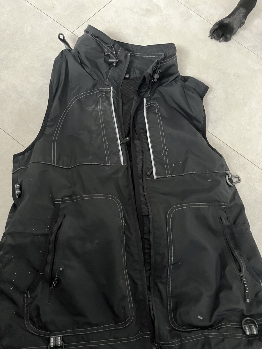Gilet & Giacche: Trainingsweste Hurtta, schwarz, Grösse S – Usato da Oensingen venduto da Snoopy_w87