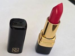 Rouge à lèvres Covergirl "Really Red Creme 16" - NEUF!
