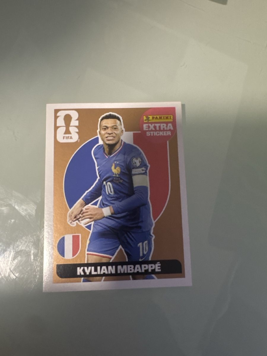 Panini Sammelbilder & Trading cards: Verkaufe Mbappe extra Sticker in Bronze  – Neu und originalverpackt aus Melchnau von chi_d7sn