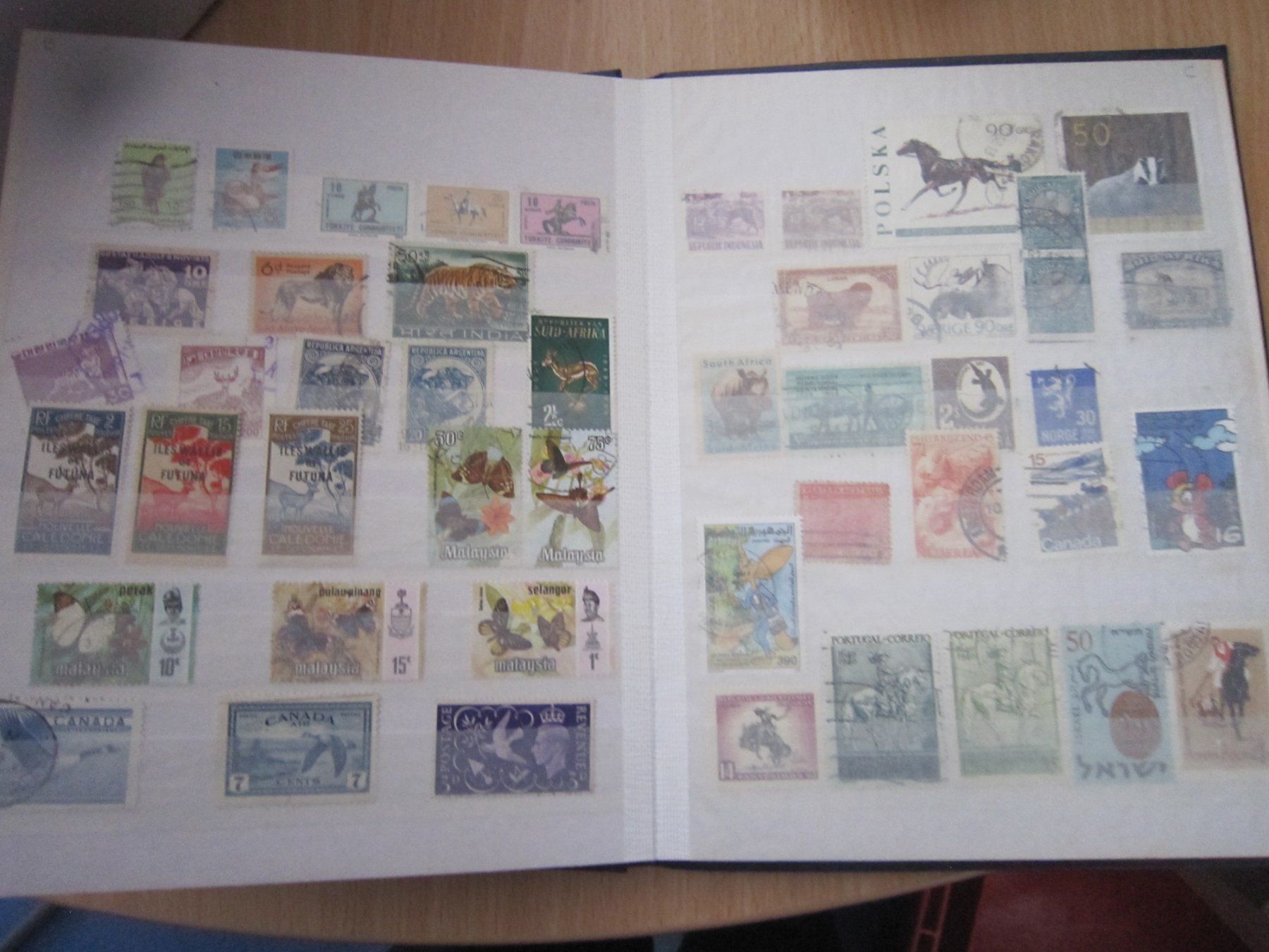 Tutti i francobolli: Lot O7 album mit Marken: Tiere – Usato da Giubiasco venduto da sal_9j6w 4