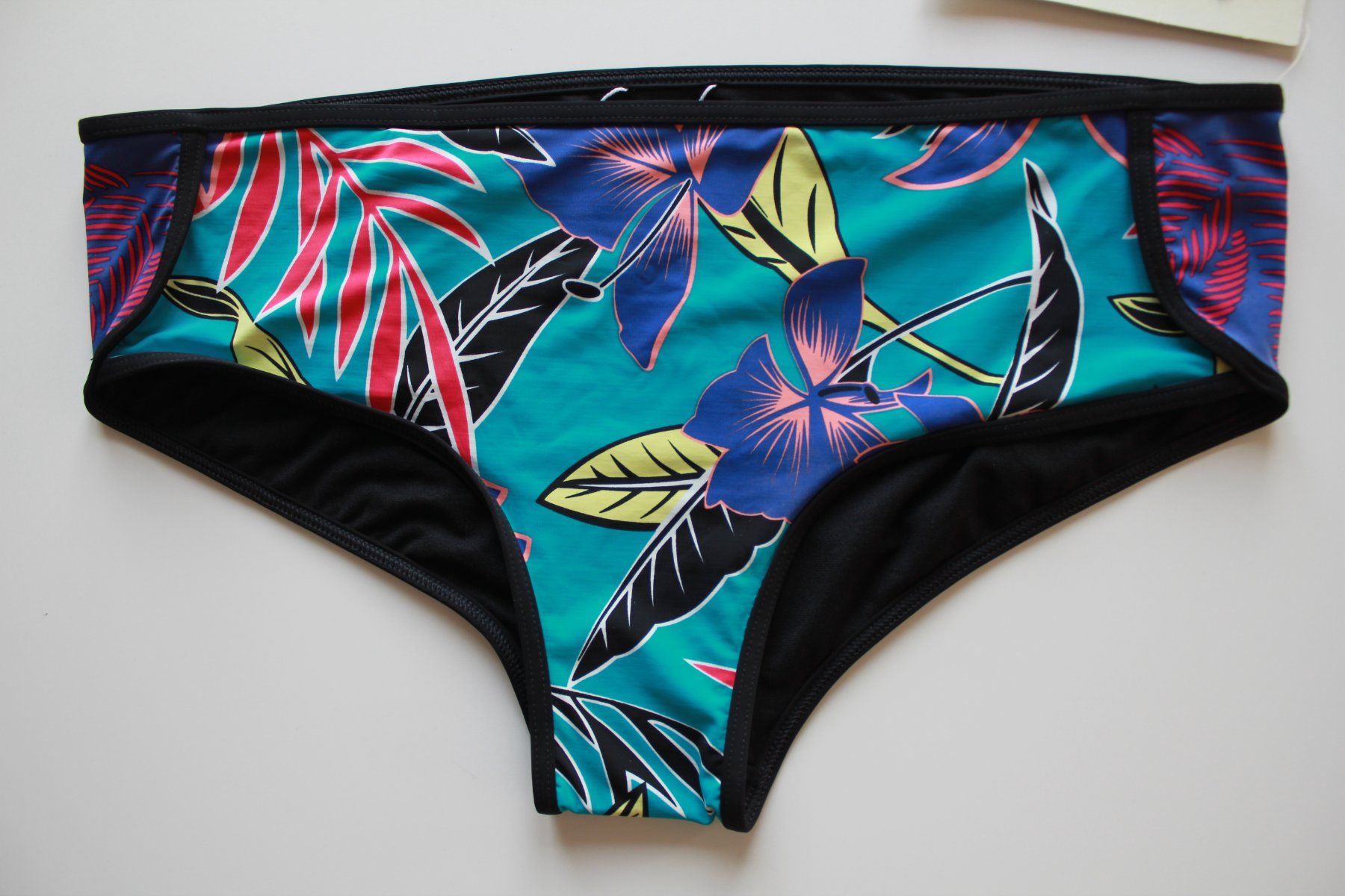 Roxy Costumi da bagno & Bikini: Bikini /maillot de bain ROXY   t. M  NEU! – Nuovo e nell'imballaggio originale da Peseux venduto da Gilloss 2