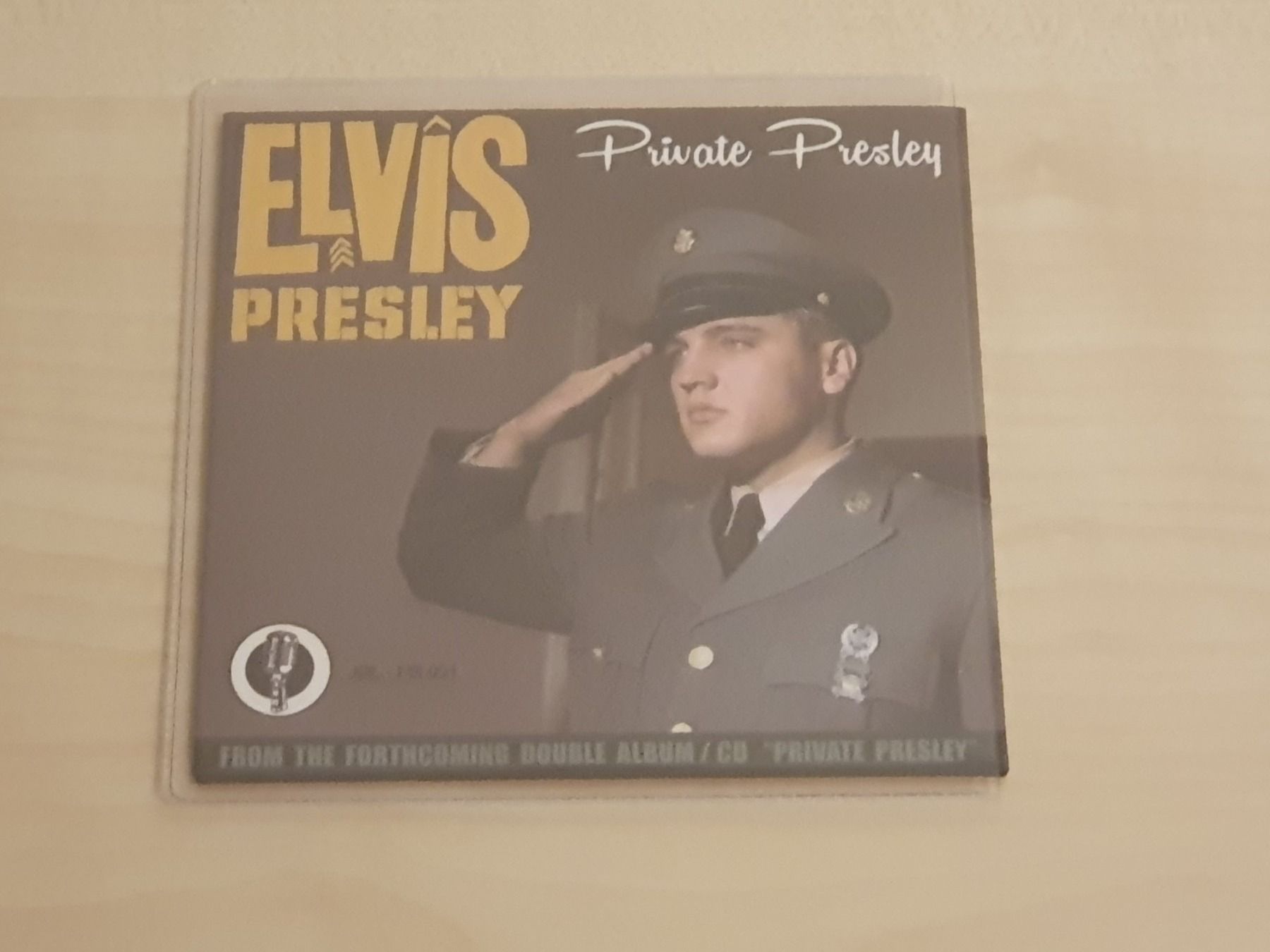 CD: Elvis Privat Presley – Usato da Uerschhausen venduto da Burton77