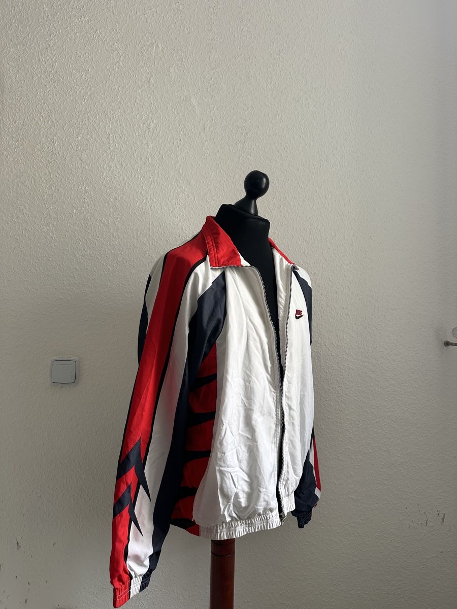 Nike Vestes: Vintage Oversize NikeSportjacke – D'occasion à Luzern par muh_22qq 1
