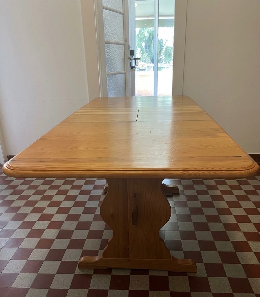 Tavoli: Grande table à manger en pin massif, rallonge intégrée – Usato da Lausanne venduto da Jenigong 3