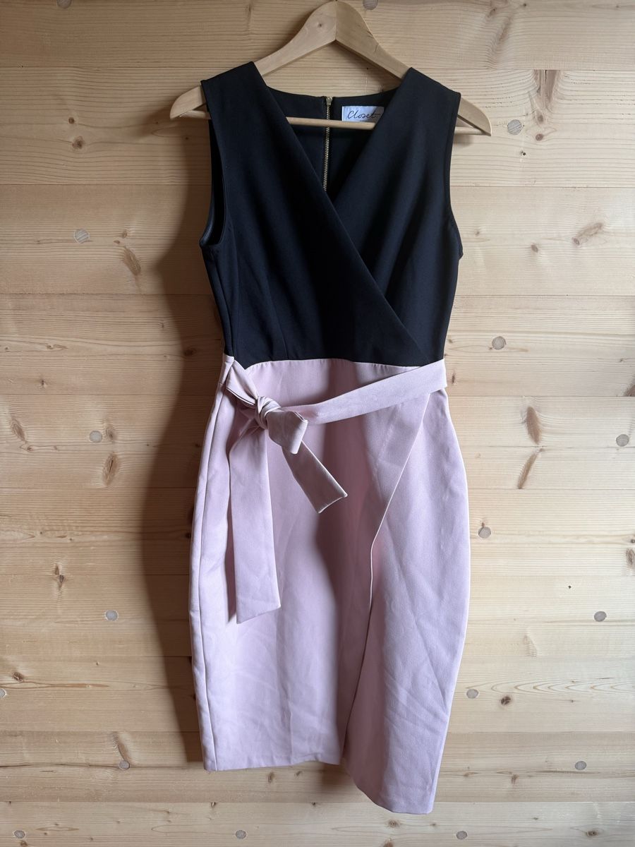 Closet London Robes: Closet Kleid  – Neuf (Voir description) à Disentis/Mustér par Klara1990