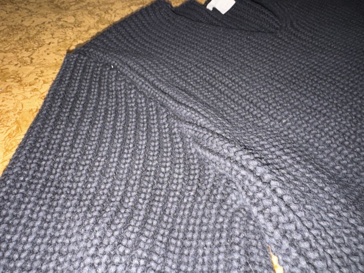 H&M Maglioni & Felpe: Damen Pullover schwarz Grobstrick  – Usato da Zürich venduto da Belisimo 2
