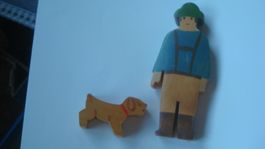 Mann und Hund aus Holz (Hund 3 cm, Mann 10 cm)