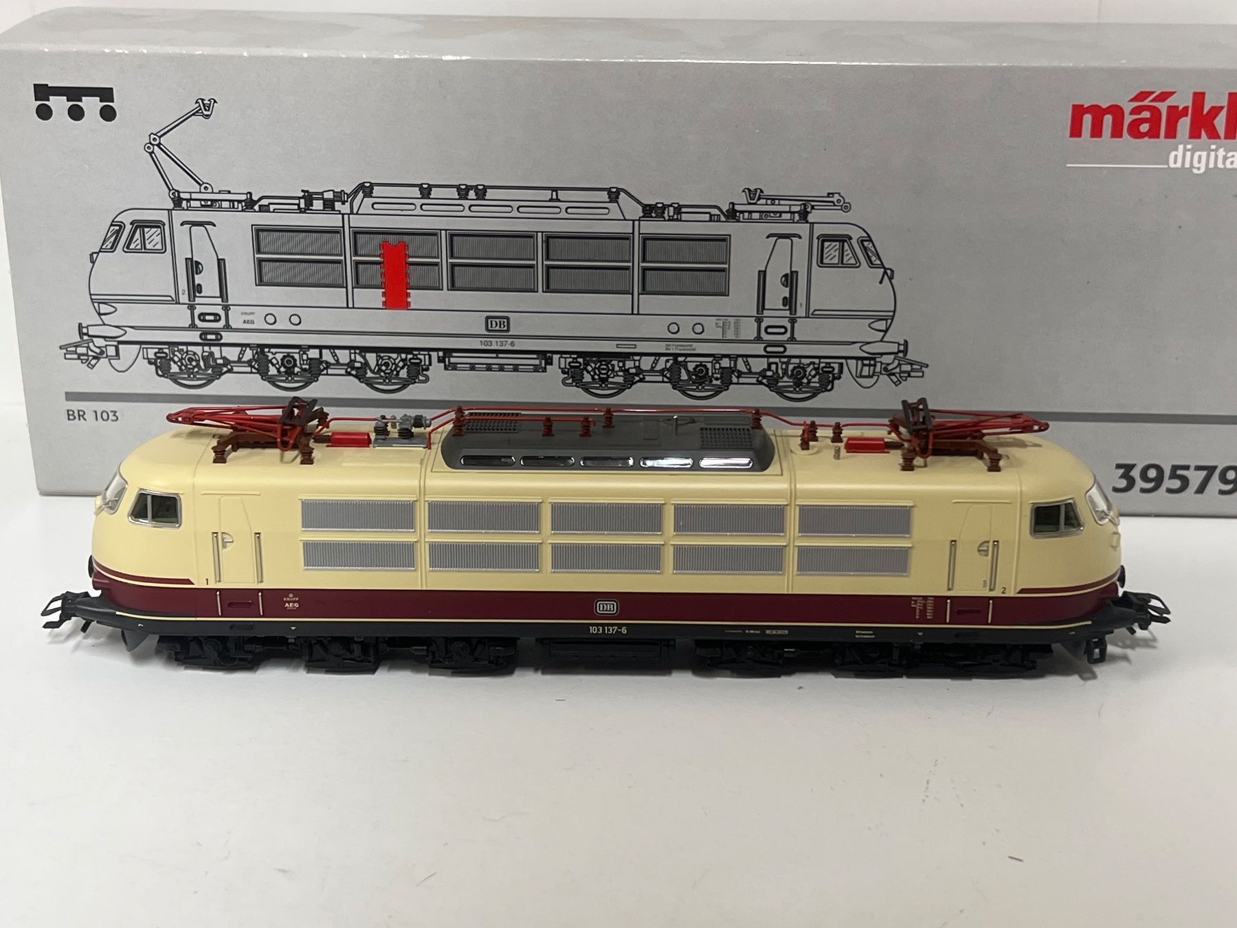 Märklin Modelleisenbahnen: Märklin 39579 BR 103 Digital – Neu (gemäss Beschreibung) aus Neuenhof von ludovicco 2