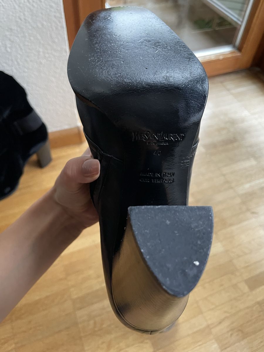 Scarpe per cavalli: Yves saint Laurent – Usato da Birsfelden venduto da Maranata3 3