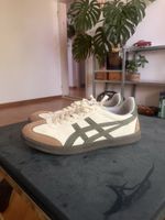 ONITSUKA TIGER Tokuten Beige Grüne Sneaker