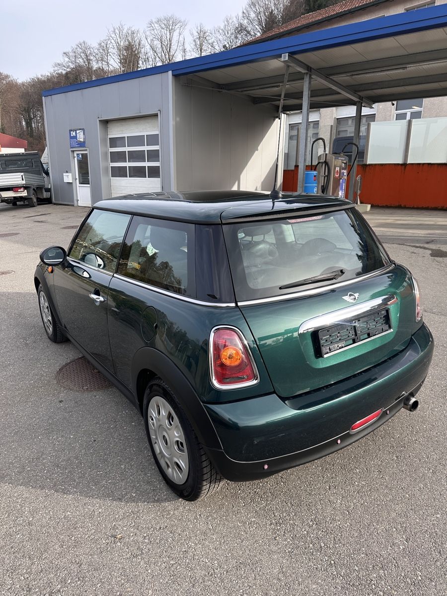 Mini Autos: Mini Cooper One 2007 1.4 – Gebraucht aus fribourg von Nikita.0762813663 2