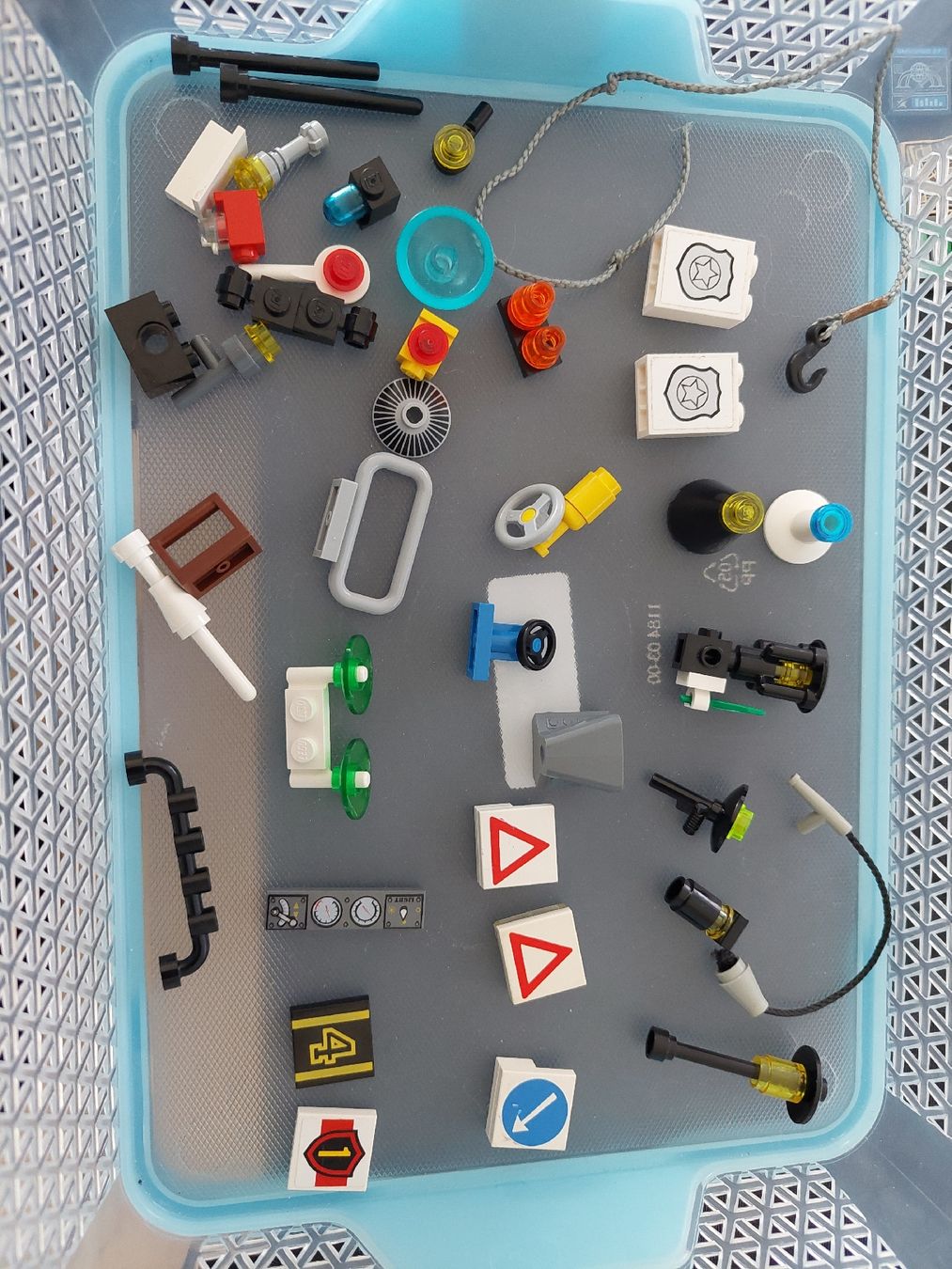 Lego Spielzeuge: Div. Lego  Spezialteile  – Gebraucht aus Zetzwil von sti_x9xf