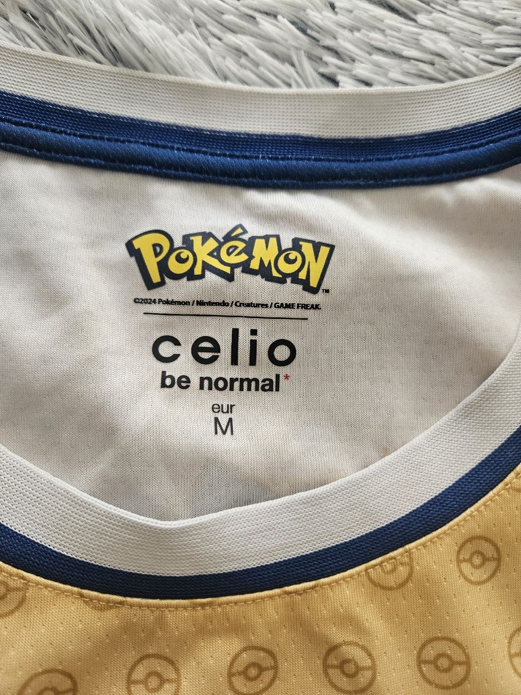 Canottiere & Pantaloni: Maillot Pokémon Psyduck Celio, taille M – Nuovo (secondo la descrizione) da Morges venduto da Mlle_Croft_91 1