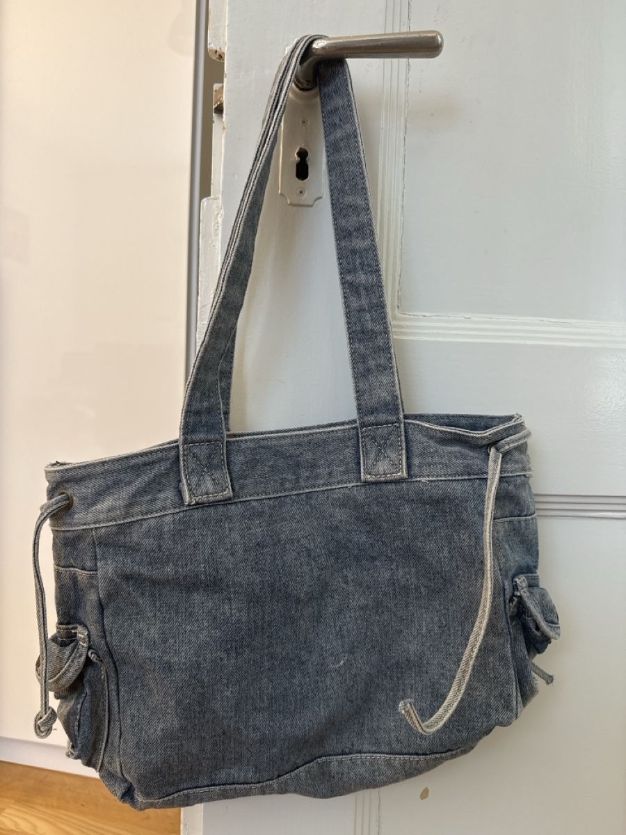 Urban Outfitters Borse & Zaini: BDG Denim Blue Shoulder Bag, Summer Ready, Great Condition – Nuovo (secondo la descrizione) da Zürich venduto da queennn 1