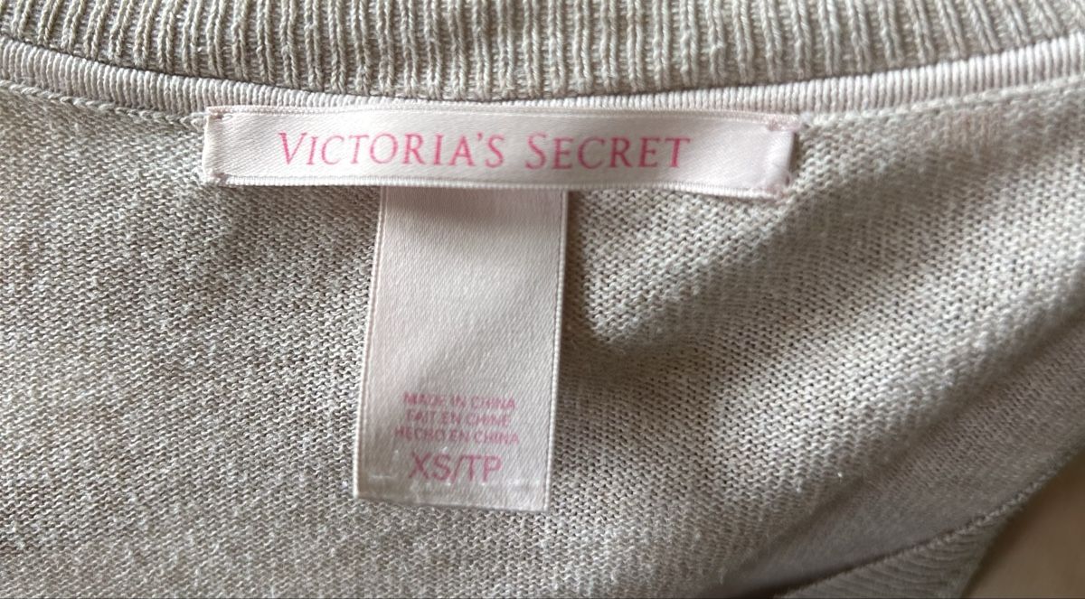 Victoria's Secret Maglioni & Felpe: Victoria's Secret sweater, size XS – Usato da Saland venduto da ele_vc96 4