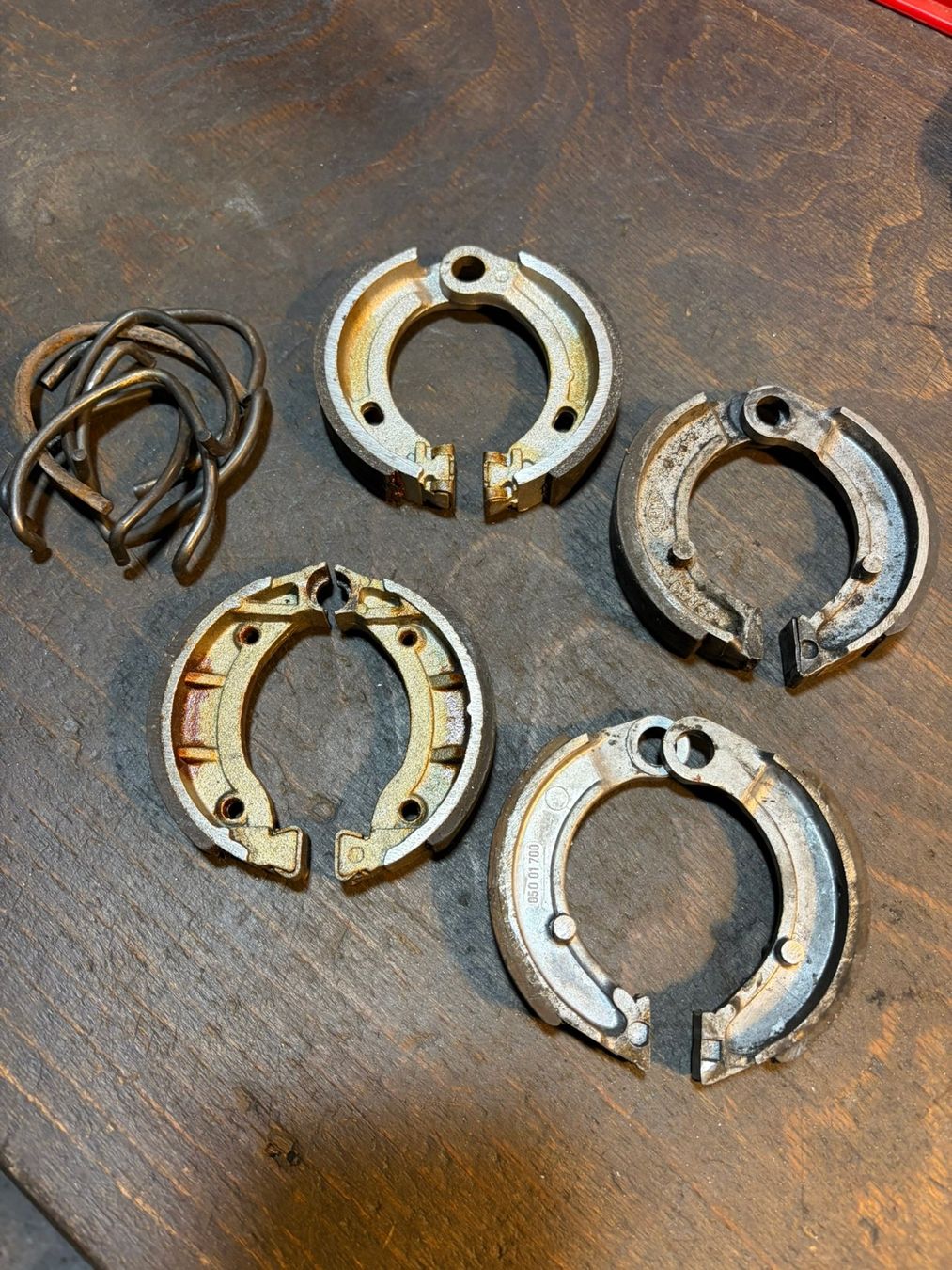Sachs Mofa-Ersatzteile: Bremsbacken - Sachs - Puch - Versand möglich – Gebraucht aus Hinwil von Biketube