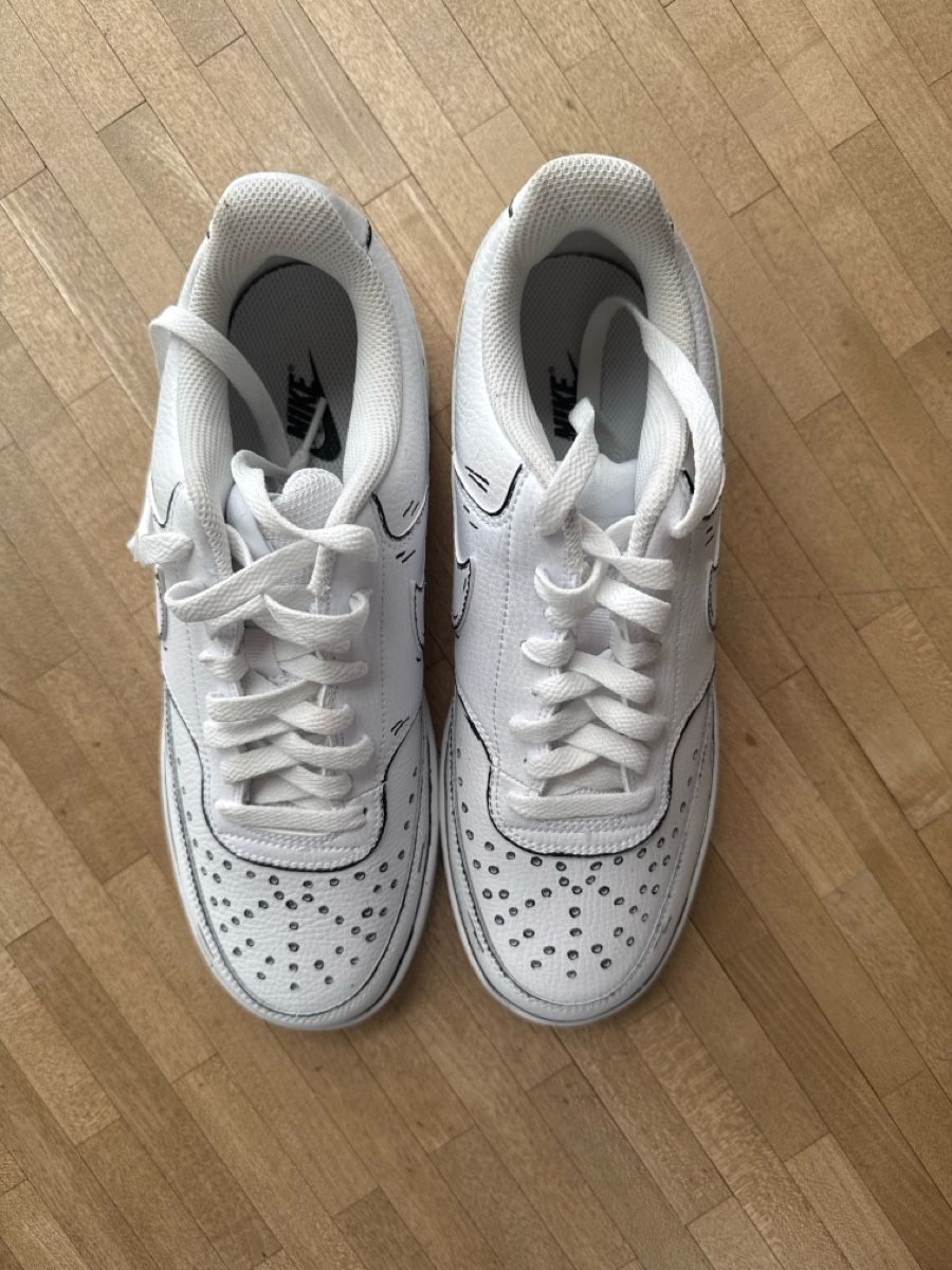 Nike Scarpe da uomo: Nike Cartoon Custom NEU! – Nuovo (secondo la descrizione) da Lyssach venduto da Chafurrer 1