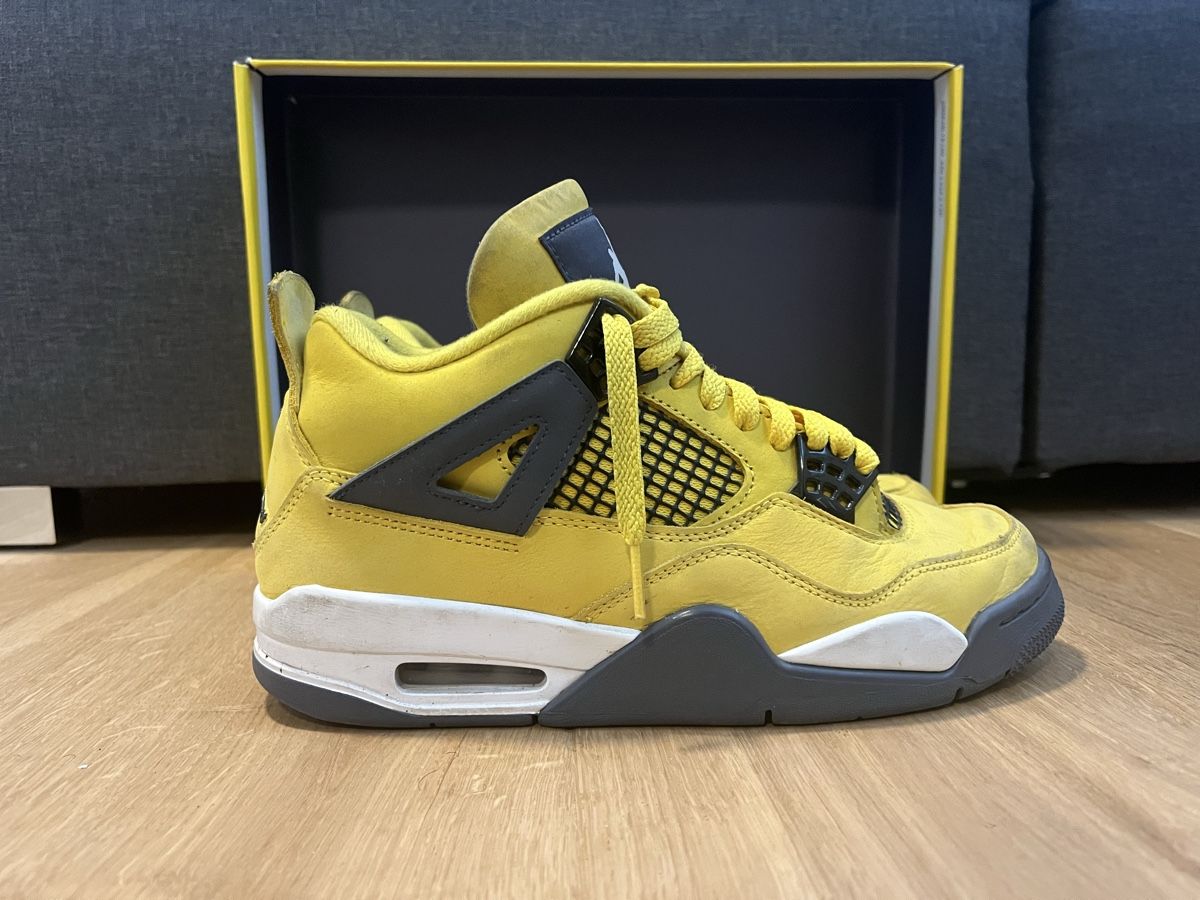 Jordan Scarpe da uomo: Jordan 4 Retro Lightning (2021) – Usato da La Chaux-de-Fonds venduto da 4MG33 2