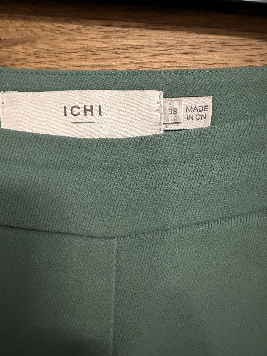 Pantaloni: Hose Gr. 38 – Usato da Basel venduto da BSLina 1
