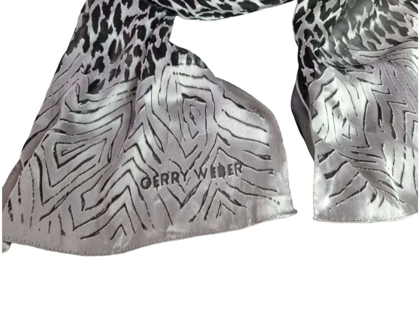 Gerry Weber Foulard & Sciarpe: GERRY WEBER Seidenschal | 25 x 148 cm – Usato da Wangen b. Olten venduto da Restwert_Wangen 1