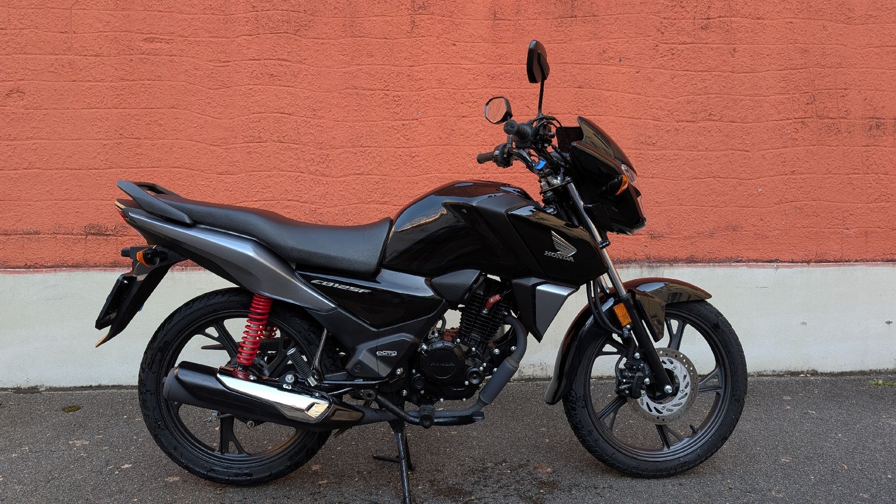 Honda Strasse: Motorrad Honda CBF 125M schwarz – Gebraucht aus Winterthur von lou_n7xx 1