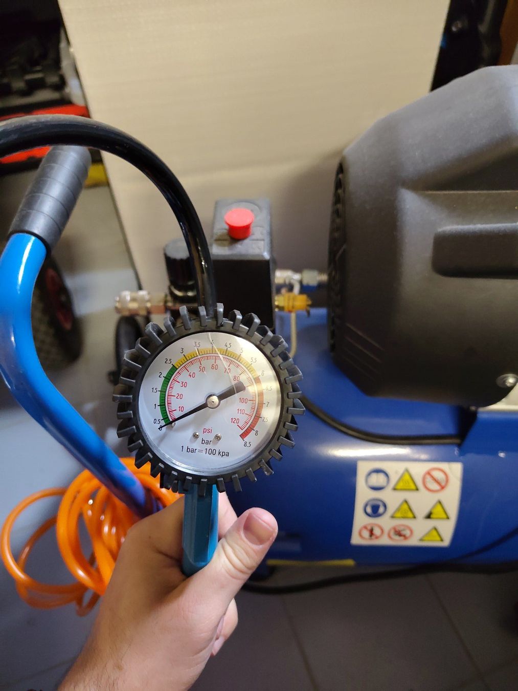 Compressori: Druckluft Kompressor 50L + Schlagschrauber Stanley – Usato da Uerzlikon venduto da verrueckte_ball 5