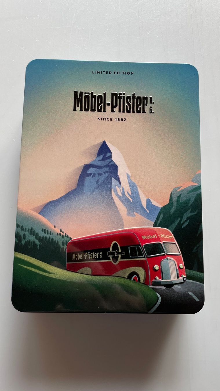 Toutes les décorations: Original Möbel Pfister Limited Edition Jubiläumsdose – D'occasion à Glattfelden par cybermaxx