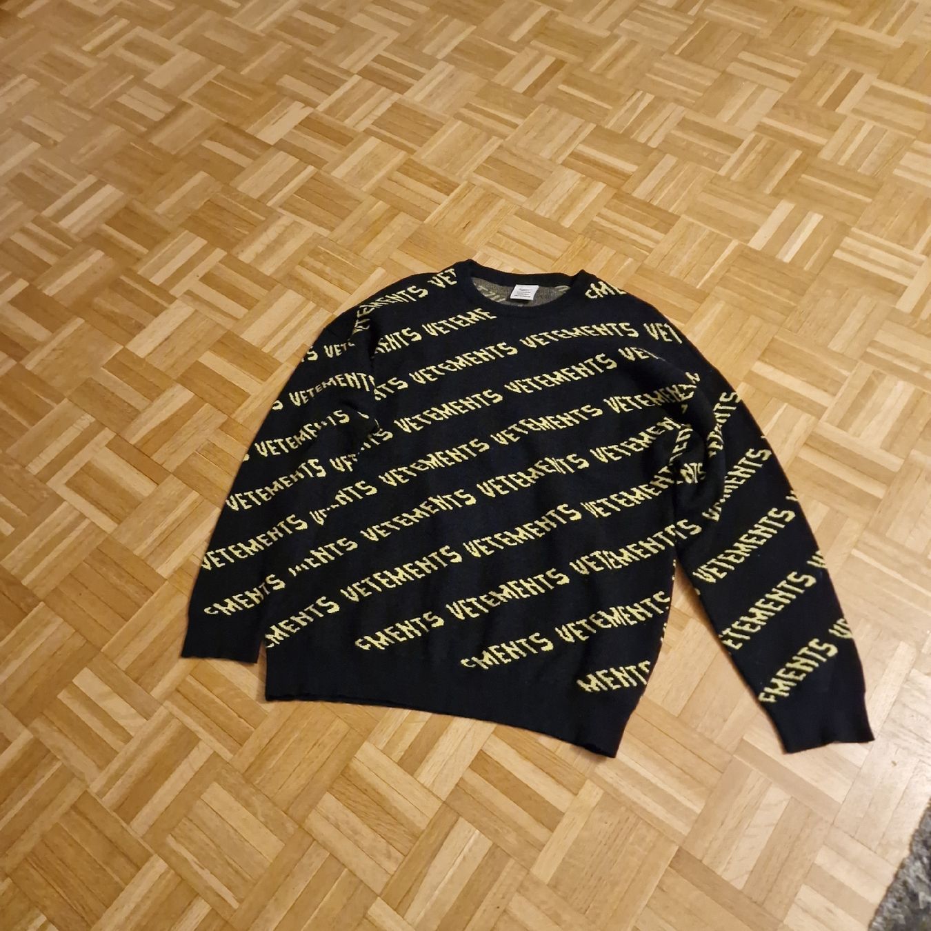 Pullover & Sweatshirts: Vetements Pullover Unisex Gr L – Neu (gemäss Beschreibung) aus St. Gallen von mania03 6