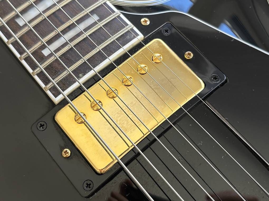 Epiphone Strumenti musicali: Epiphone Les Paul Custom Ebony E-Gitarre **WENIG GEBRAUCHT** – Nuovo (secondo la descrizione) da Basel venduto da KommCare 3