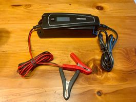 MEDION MD 15528 Batterieladegerät Garage Hobby etc…