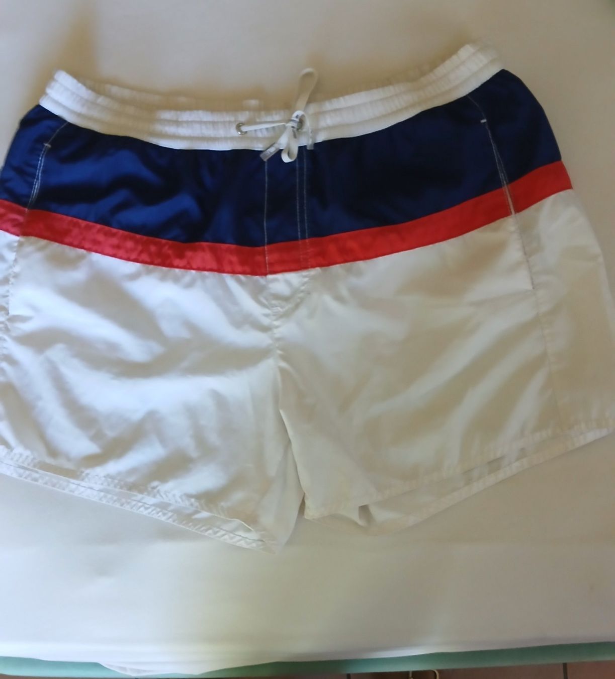 Calzedonia Costumi da bagno: CALZEDONIA HERREN BADEHOSE GRÖSSE L – Usato da Villa Luganese venduto da luxlady