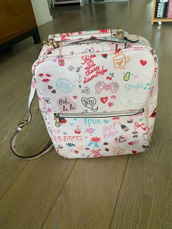 Parfois 2-in-1 Rucksack / Handtasche rosa