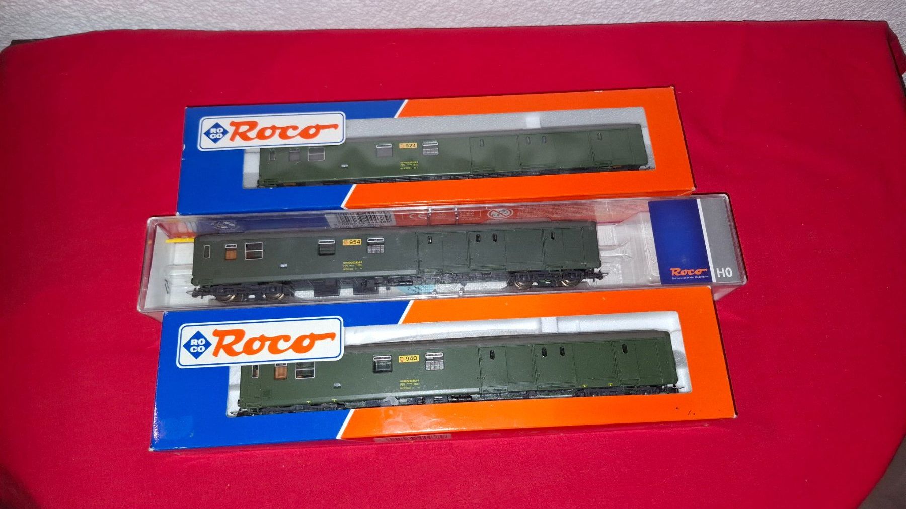 Roco Trains électriques: Roco :  3 Postwagen , 2 & 44438, 1 & 64365 – D'occasion à Märwil par Siebenzipfel 1