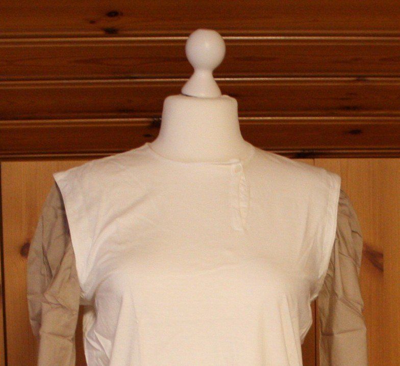 T-Shirts: T - Shirt Langarm weiss-beige Gr. M – Gebraucht aus Flüelen von Diversicum-Vintage 1