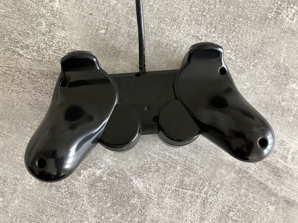 Controller: Playstation 2 DualShock Controller – Usato da Emmenbrücke venduto da nne_hm9j 1