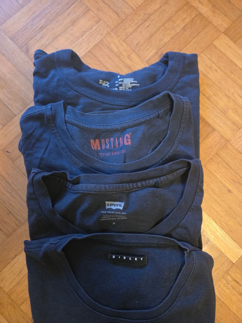 T-shirts: 4 T-Shirts Gr. M – D'occasion à Basel par grandfamily 1