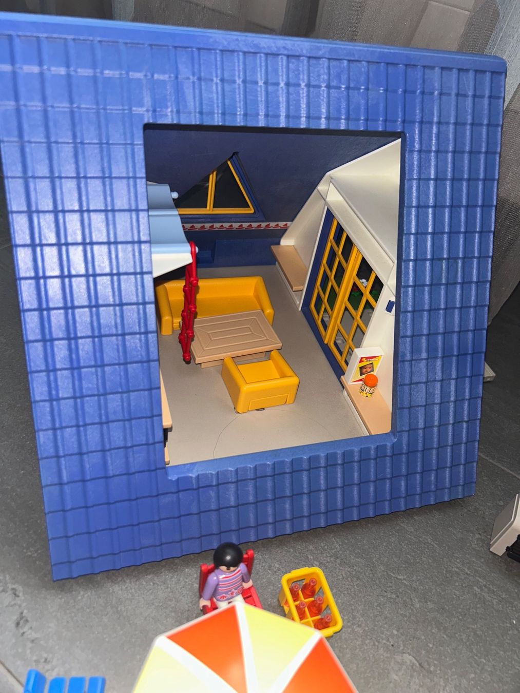 Playmobil Spielzeuge: Playmobil Ferienhaus/Haus – Gebraucht aus Safenwil von 2hand_aber_wertvoll 4