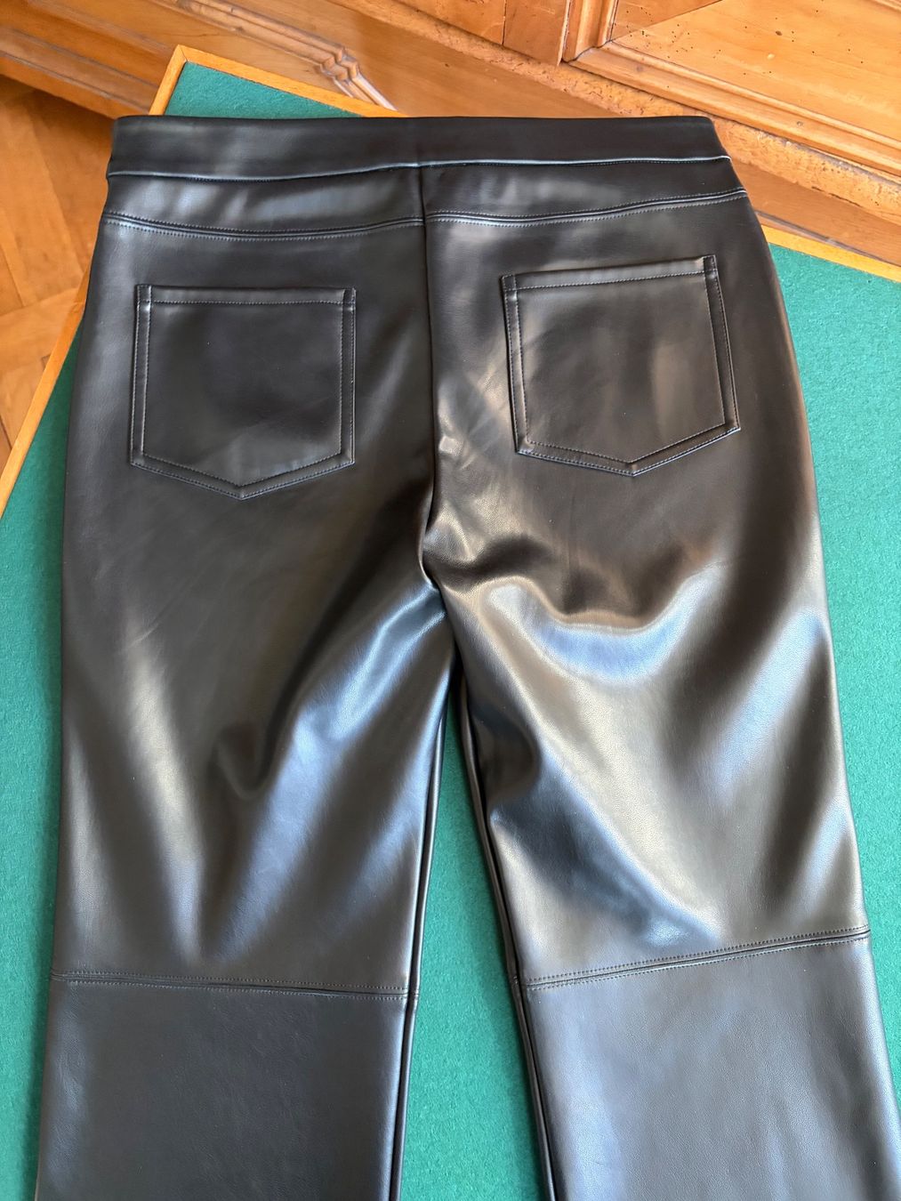 Max Mara Pantaloni: S`MAX MARA COATED TRAUSERS Cropped, Ankle -length silhouette – Nuovo (secondo la descrizione) da Interlaken venduto da Bona55 8