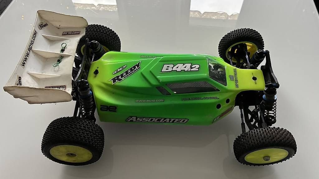 Modellismo RC: Team Associated B44.2 4WD Buggy – Usato da Buus venduto da pirlan
