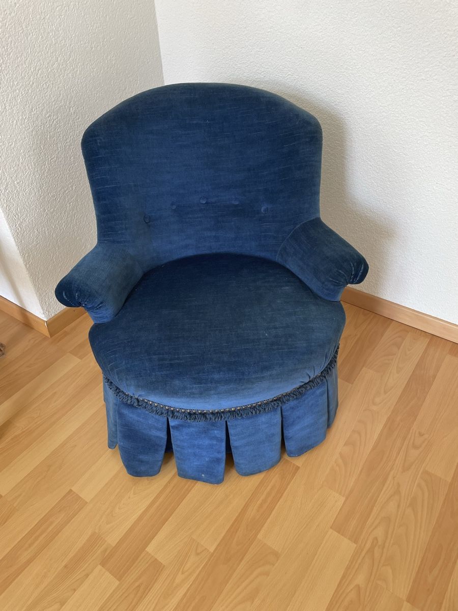 Poltrone: Antiker Sessel blau Samt – Usato da Rütihof venduto da Bemawe