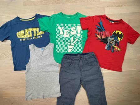 Cooles Kleiderset für Jungs (Grösse 134/140)