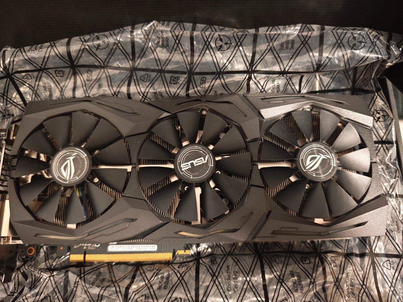 Nvidia Grafikkarten: ASUS ROG STRIX GeForce GTX1070 8G GAMING – Gebraucht aus Rüti ZH von luck-y