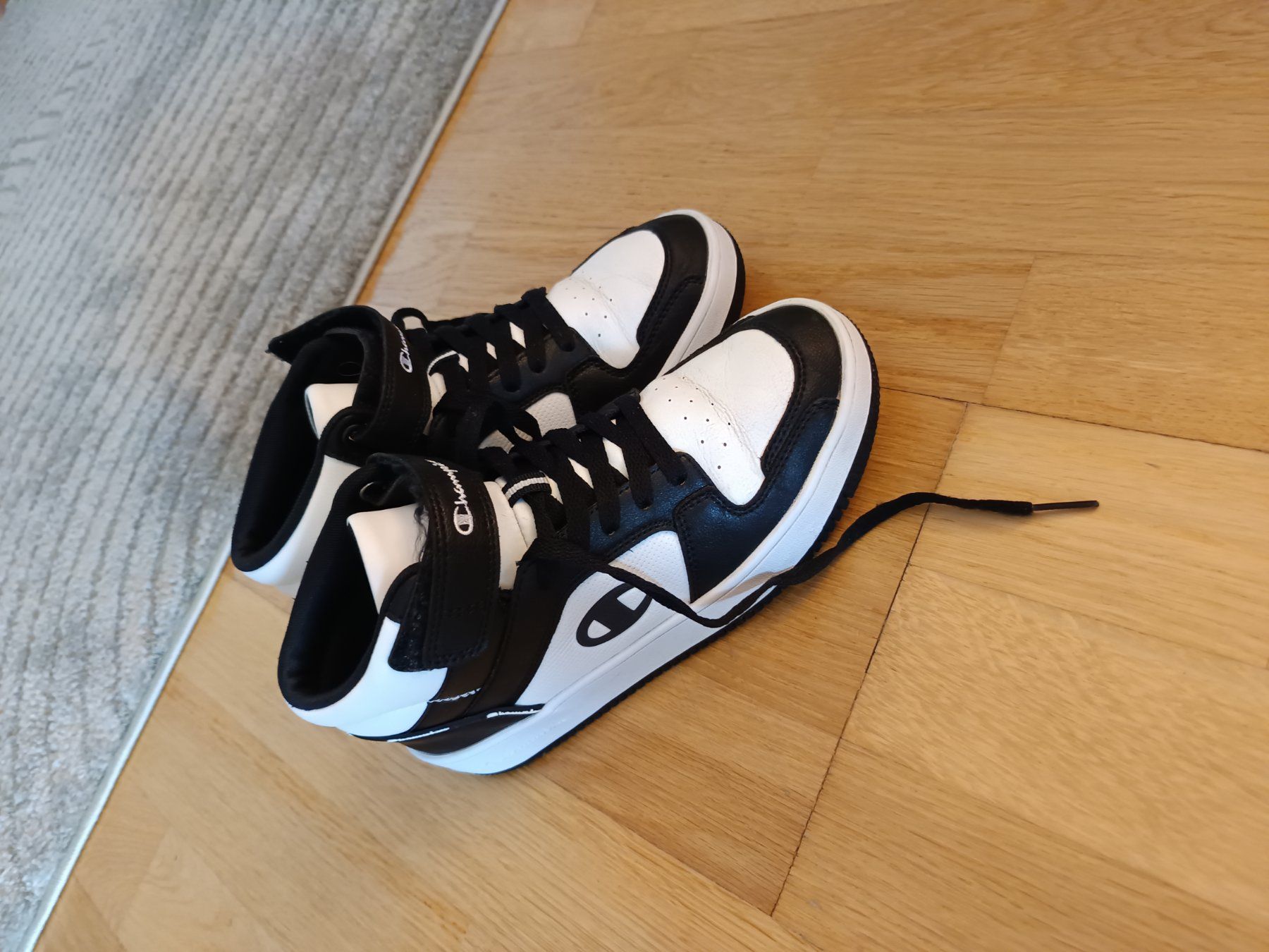 Champion Scarpe per ragazzi: Champion Sneaker – Usato da Benglen venduto da Jumanah