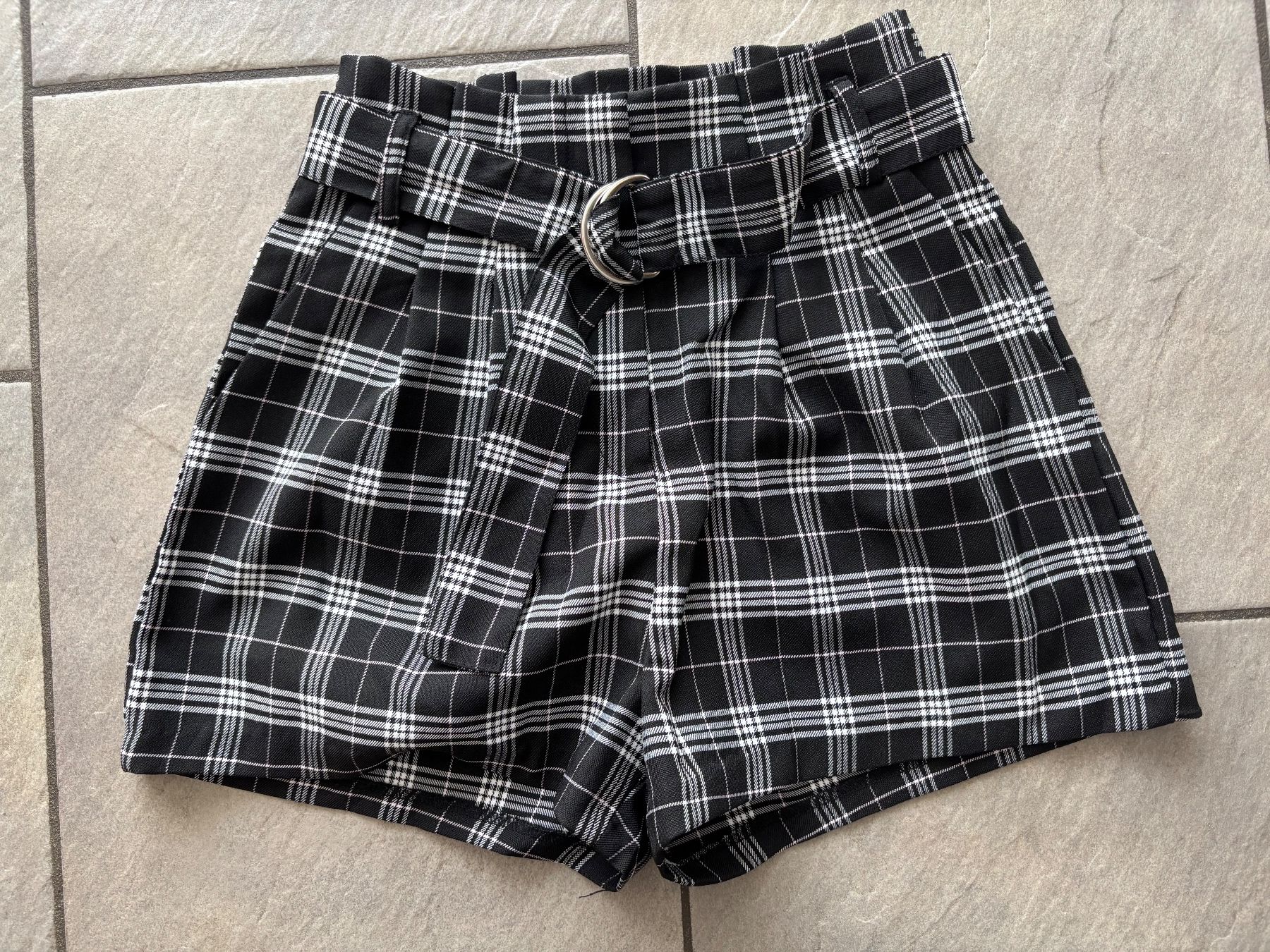 Pantaloni: Shorts, Karo-Muster, Gr. XS – Usato da Sins venduto da sinserin