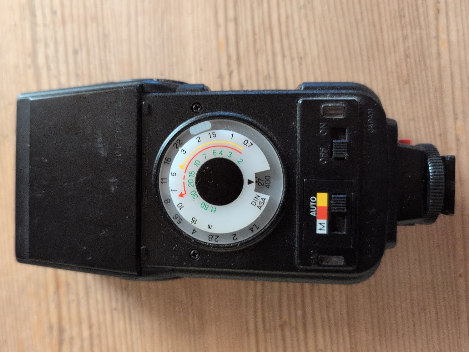 Minolta Kamera: Minolta XD7 Analogkamera mit 2 Objektiven & Blitz – Gebraucht aus Baden von log_mq7q 5