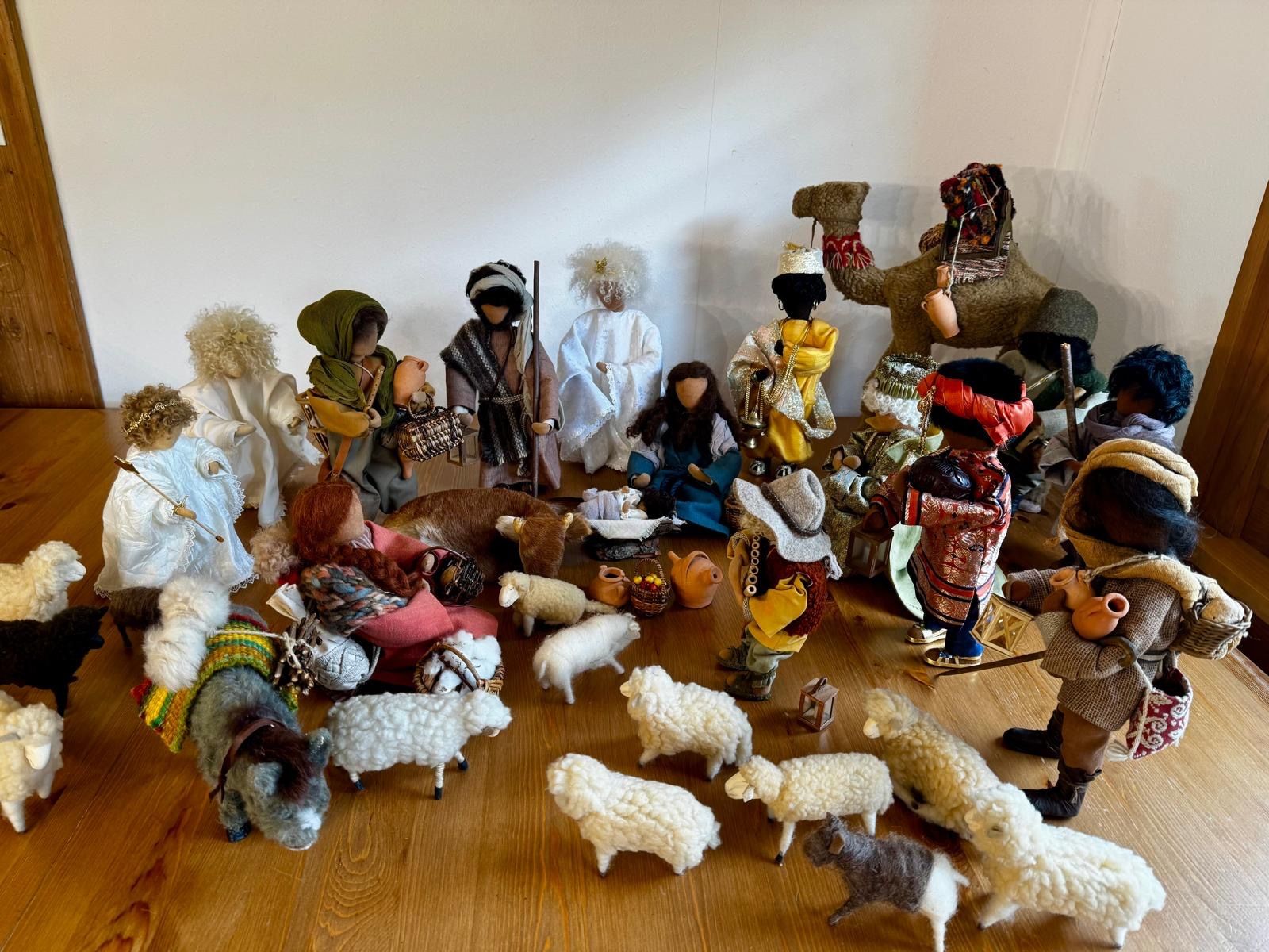 Figuren: Schwarzenberger Krippenfiguren – Gebraucht aus trogen von Rsuzuki