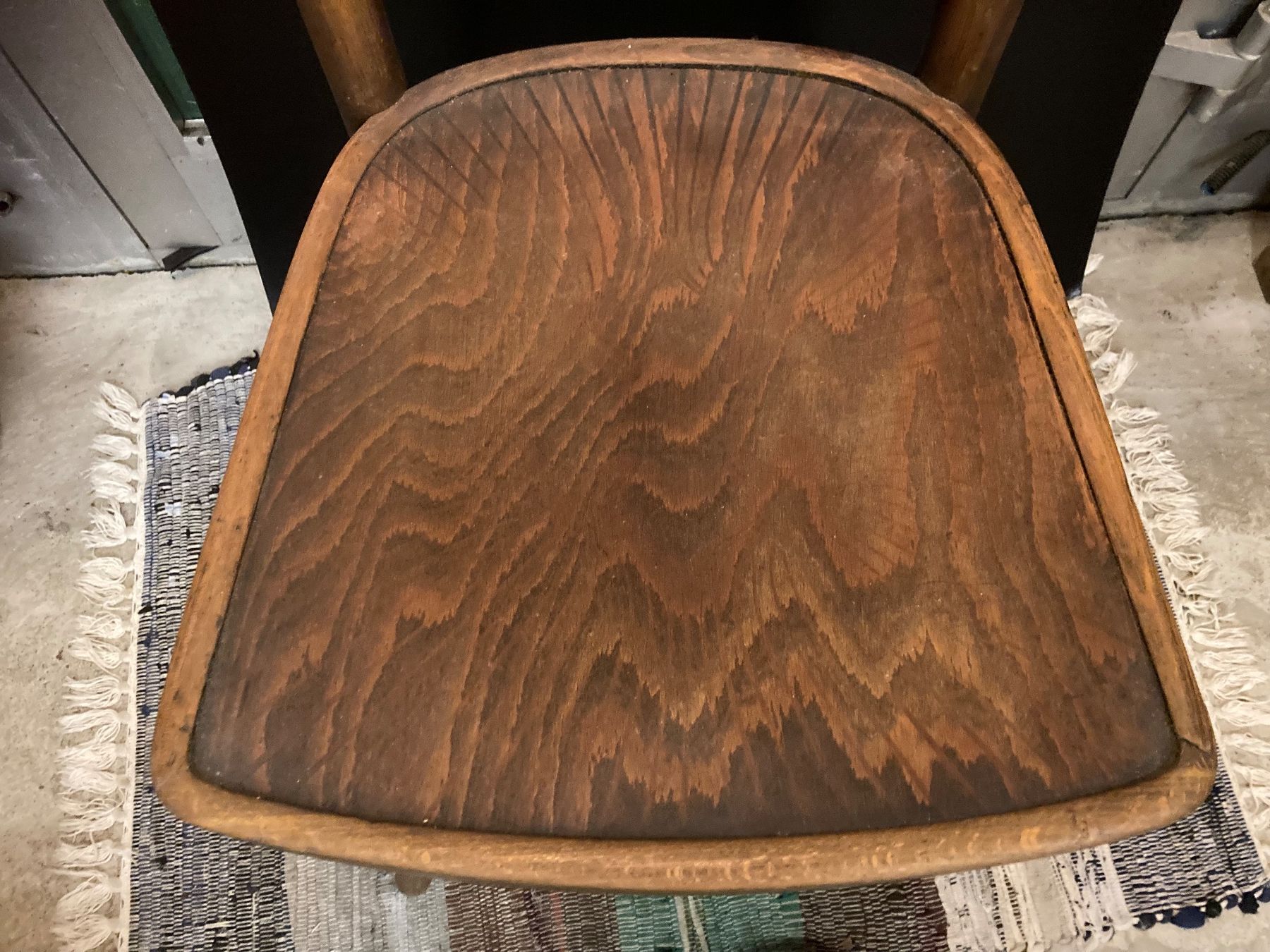 Thonet Stühle: Thonet - 6 gleiche Stühle – Gebraucht aus zürich von papalapa 1