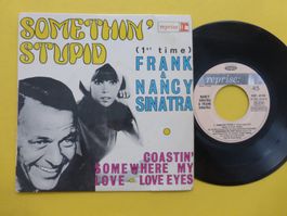 Frank & Nancy Sinatra – Somethin' Stupid